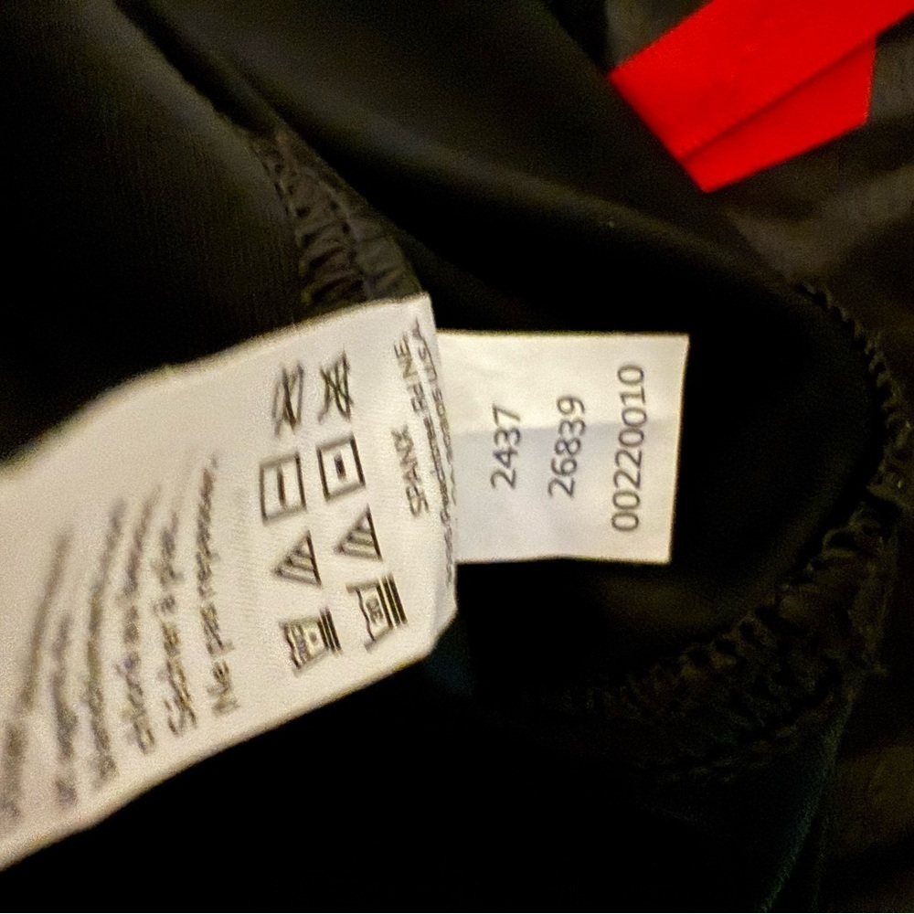 SPANX Faux Leather Leggings - Picture 11 of 11
